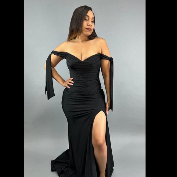 Black Formal High Split Gown - Picture 2 of 3